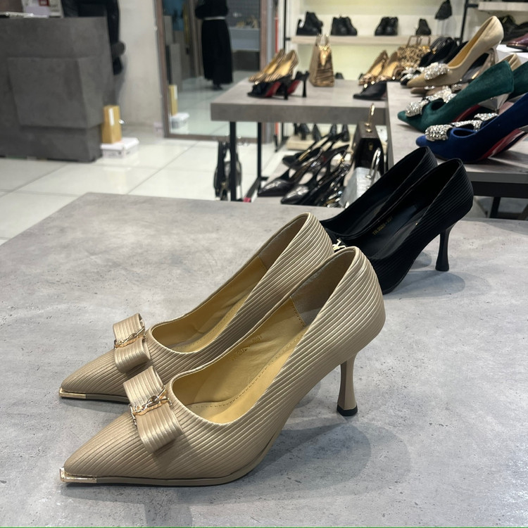 کفش مجلسی YSL کبریتی (کرمی/مشکی)