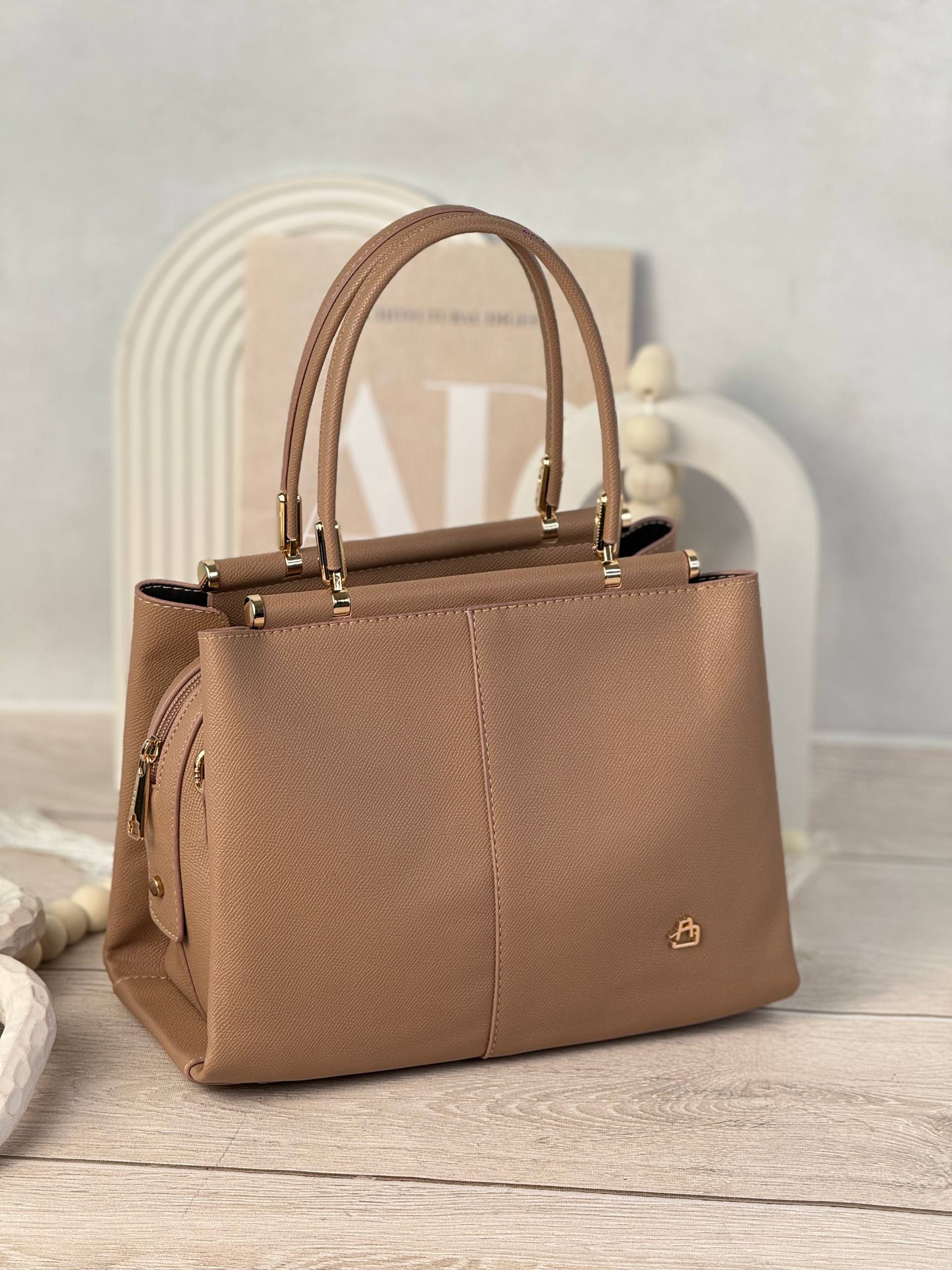 کیف آلفا 7021(چرم صنعتی درجه یک )